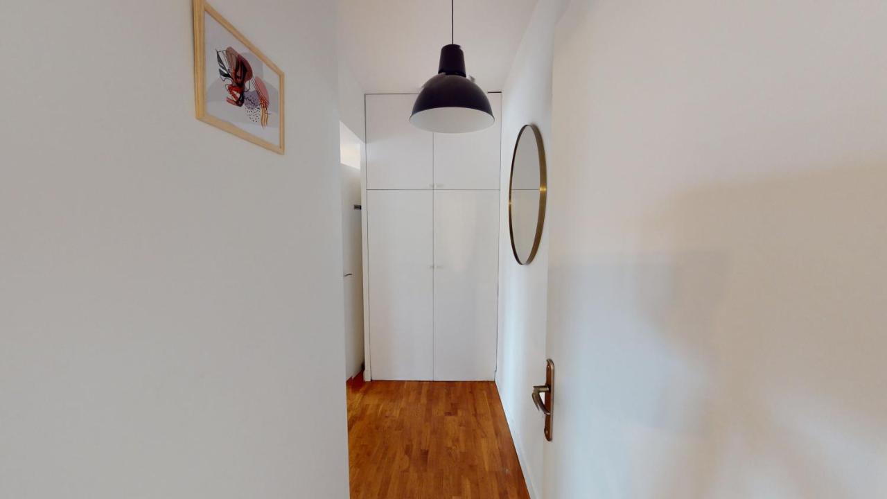 Live Like A Local Stylish 2br With Balcony & Parking