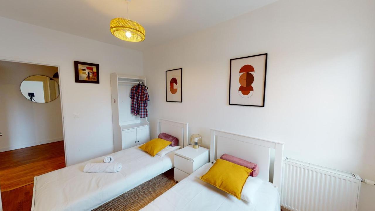 Live Like A Local Stylish 2br With Balcony & Parking Saint-Denis (Seine-Saint-Denis)